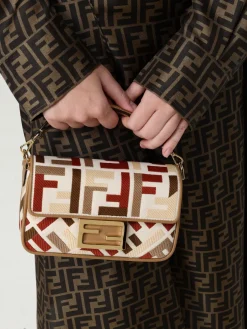 Borsa Baguette Mini Fendi in canvas con monogram FF ricamato