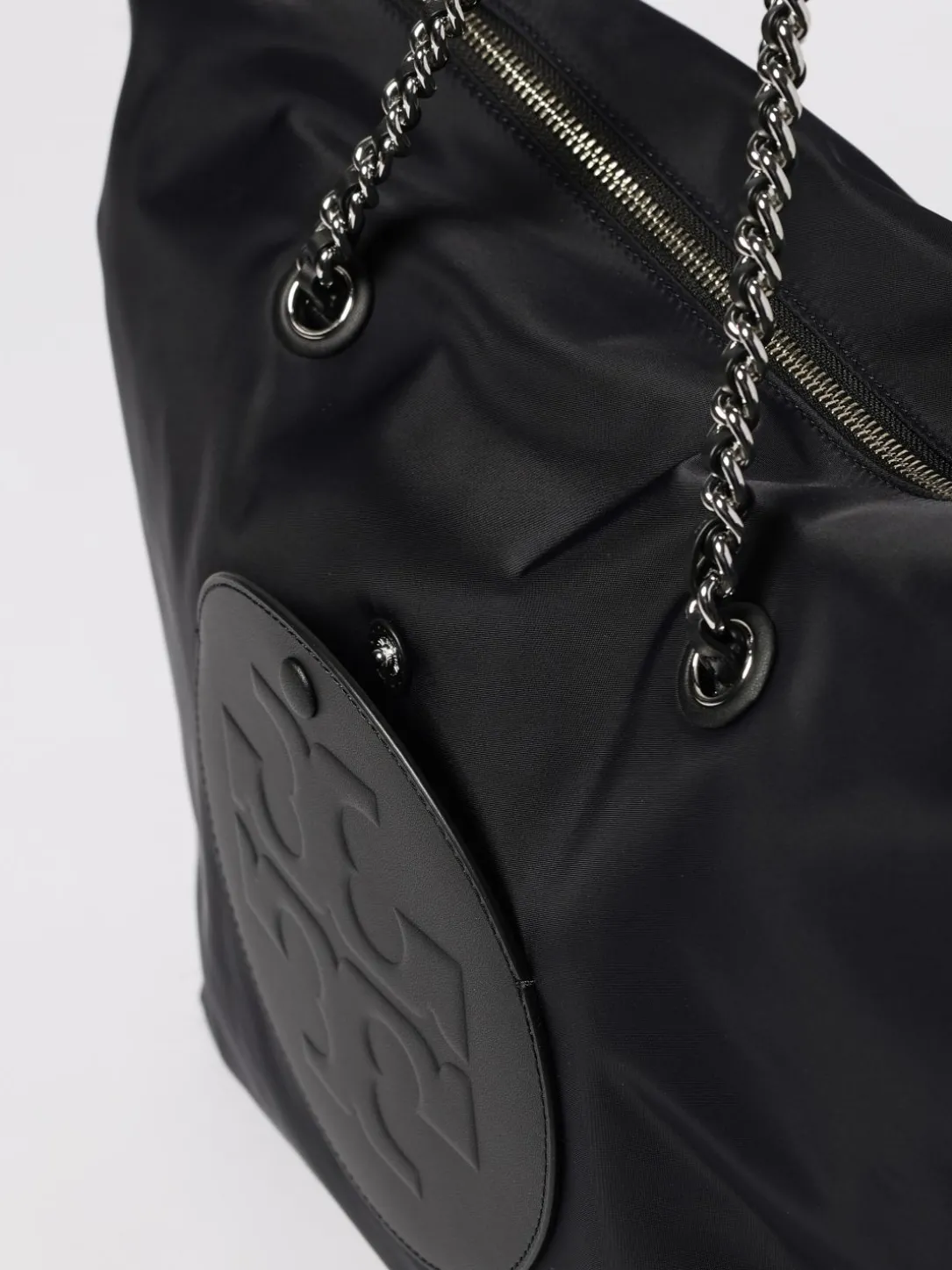 Borsa Ella Small Tory Burch in nylon riciclato e pelle bio-based