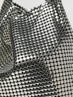 Borsa Rabanne in alluminio con lavorazione pixelata