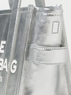 Borsa The Metallic Small Tote Bag Marc Jacobs in pelle laminata