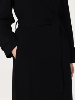 Cappotto a vestaglia con cinta in poliestere