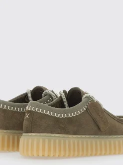 Derby Clarks in camoscio