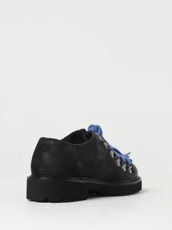 Derby Commander Doucal's in crosta