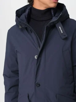 Giubbotto con cappuccio Woolrich in nylon