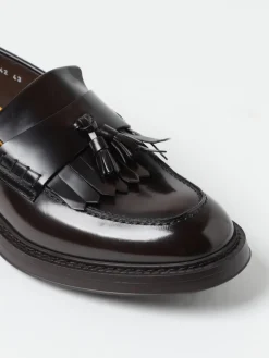 Mocassino Doucal's in pelle spazzolata con nappe