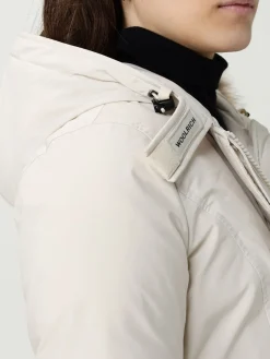 Parka Woolrich in nylon con inserto in pelliccia