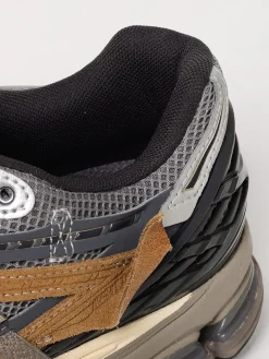 Sneakers 1906 New Balance in camoscio e mesh