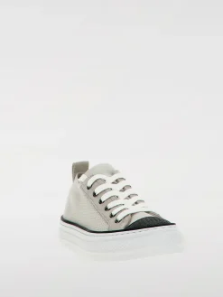 Sneakers Brunello Cucinelli in pelle e maglia crochet con monile