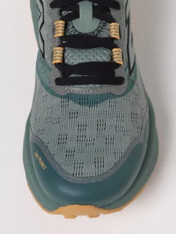 Sneakers Hierro V9 New Balance in mesh