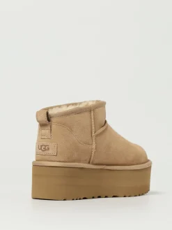 Stivaletto Classic Ultra Mini Platform UGG in camoscio