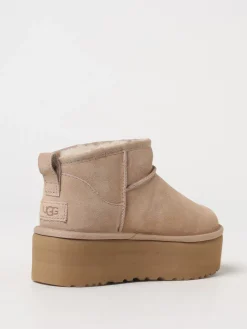 Stivaletto Classic Ultra Mini UGG in camoscio