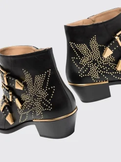 Stivaletto Susanna Chloè in pelle con borchie